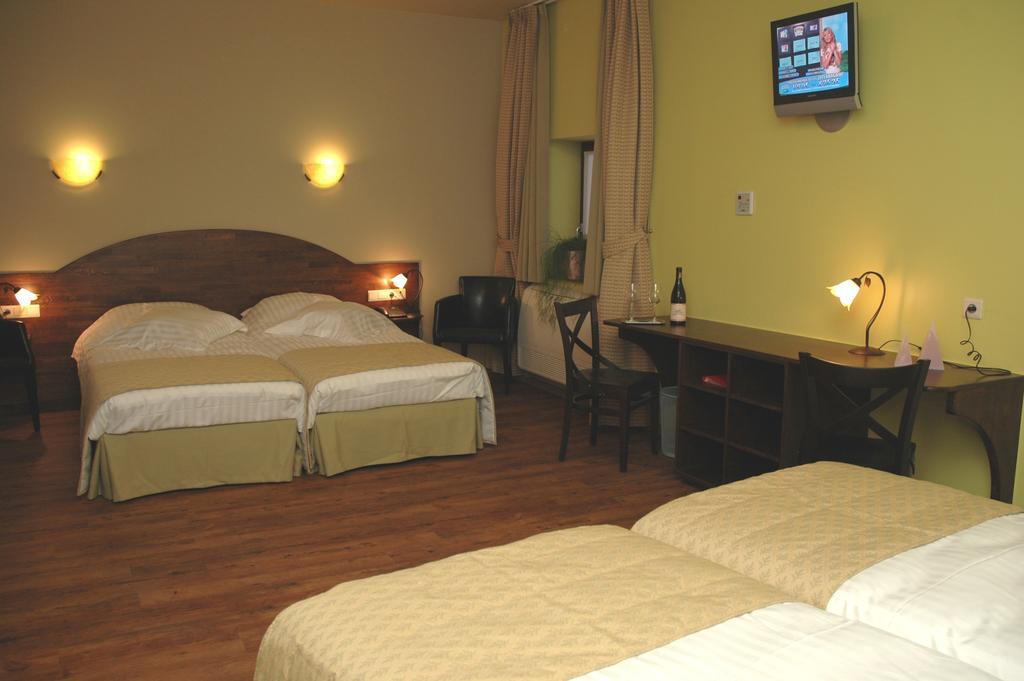Hotel Van Reeth'S Koffiebranderij Puurs Quarto foto